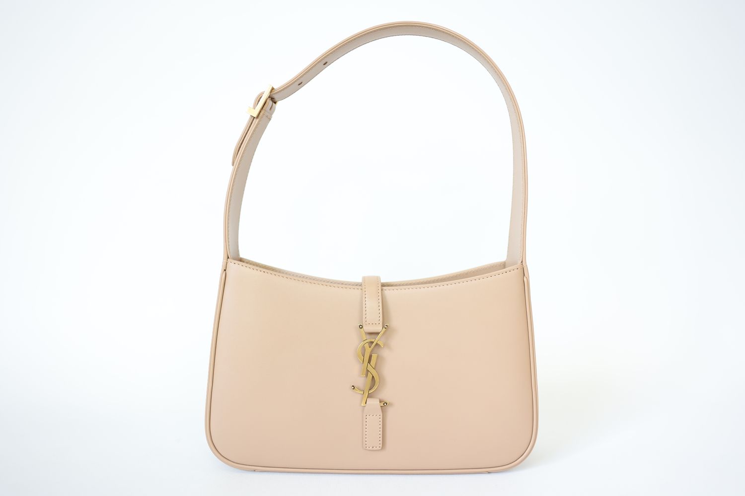 Saint Laurent LE 5 À 7 Bag, Ivoire Naturel (Beige) Calfskin Leather with Gold Hardware, Preowned in Box WA001