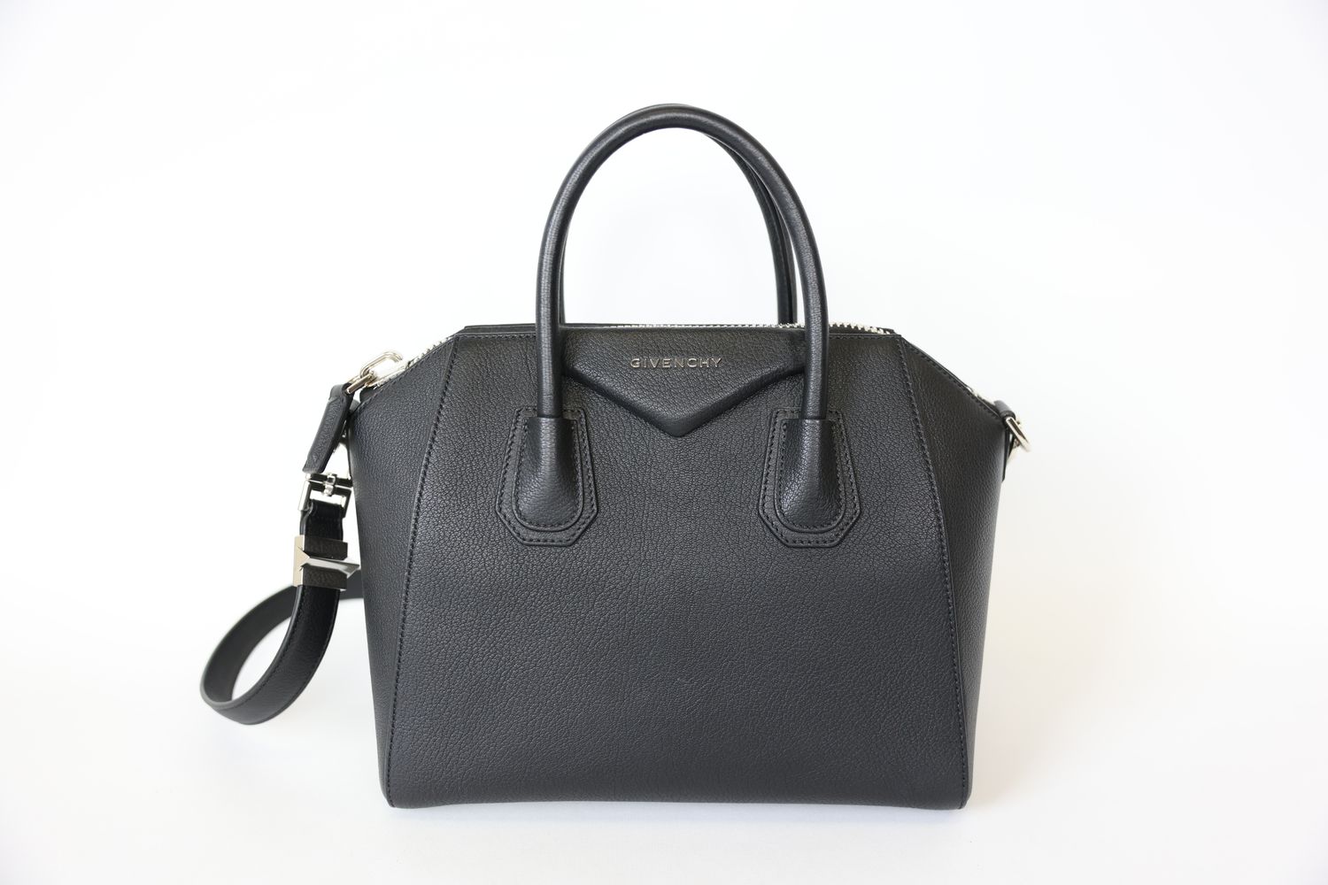Givenchy Antigona Bag Small, Black Leather With Silver Hardware, Preowned No Dustbag WA001