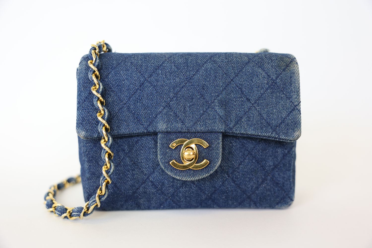 Chanel Classic Flap Bag Mini Square, Blue Denim with Gold Hardware, Preowned No Dustbag WA001