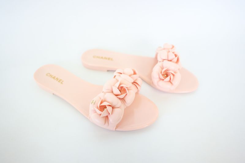 Chanel Camelia Slides Size 41, Pink Jelly Material with Silver CC Logo, Preowned No Dustbag WA001