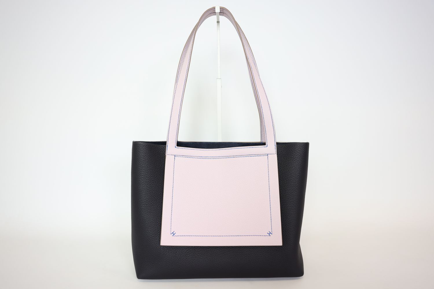 Hermes Cabasellier 31, Tote Bicolor (Caban Dark Navy and Mauve Pale Pink) Taurillon Clemence Leather, New in Box WA001