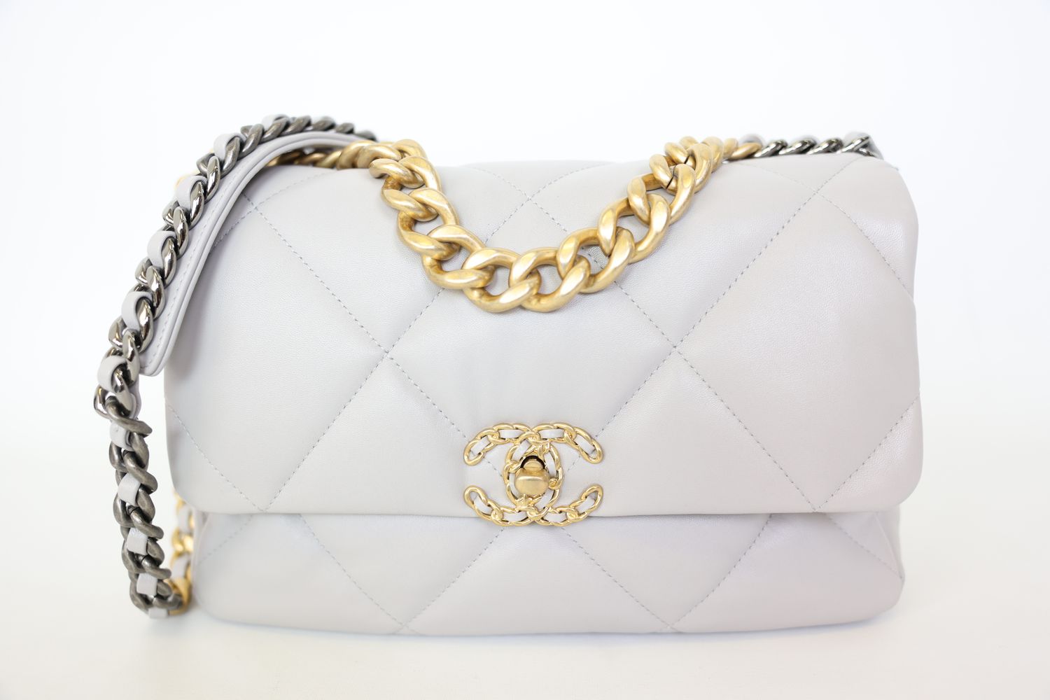 Chanel 19 Medium, Grey Lambskin with Mixed Hardware, Preowned in Box WA001