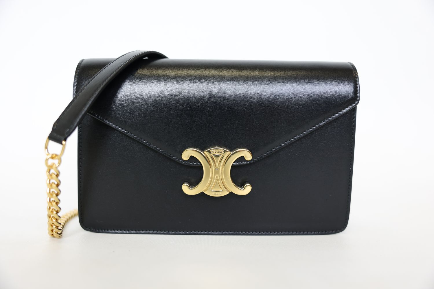 Celine Wallet on Chain Margo, Black Calfskin with Gold Hardware, Preowned in Dustbag WA001