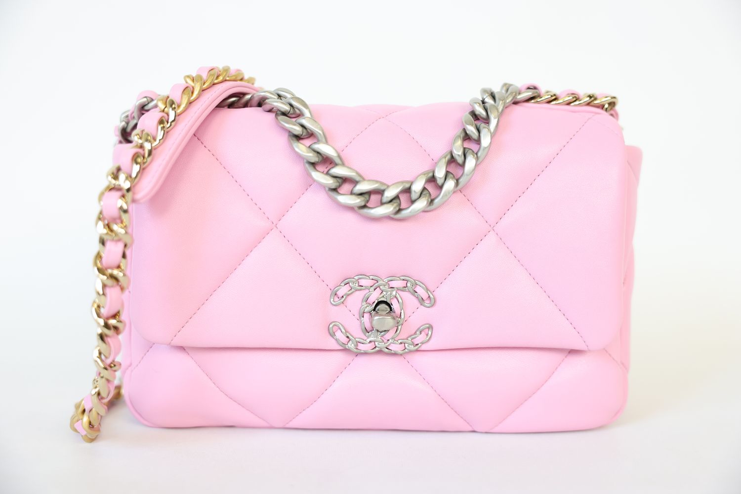 Chanel 19 Medium, Pink Lambskin with Mixed Hardware, Preowned in Box WA001
