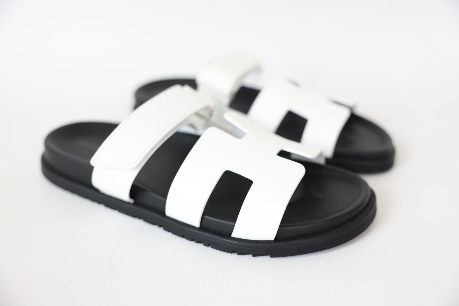Hermes Shoes, Chypre Sandals Size 37, White Calfskin with Palladium Hardware, New in Box WA001