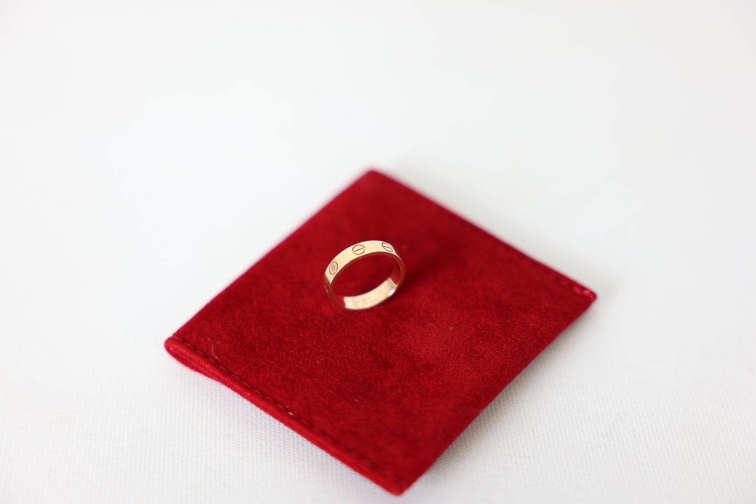 Cartier Love Wedding Band Size 48, 18K Yellow Gold, Preowned in Dustbag WA001