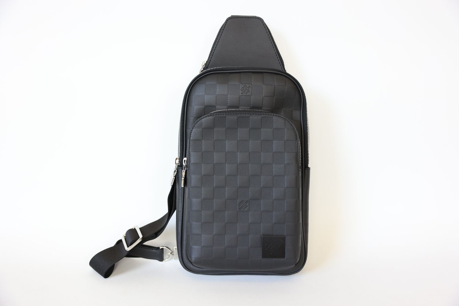 Louis vuitton avenue sling bag damier infini leather hotsell