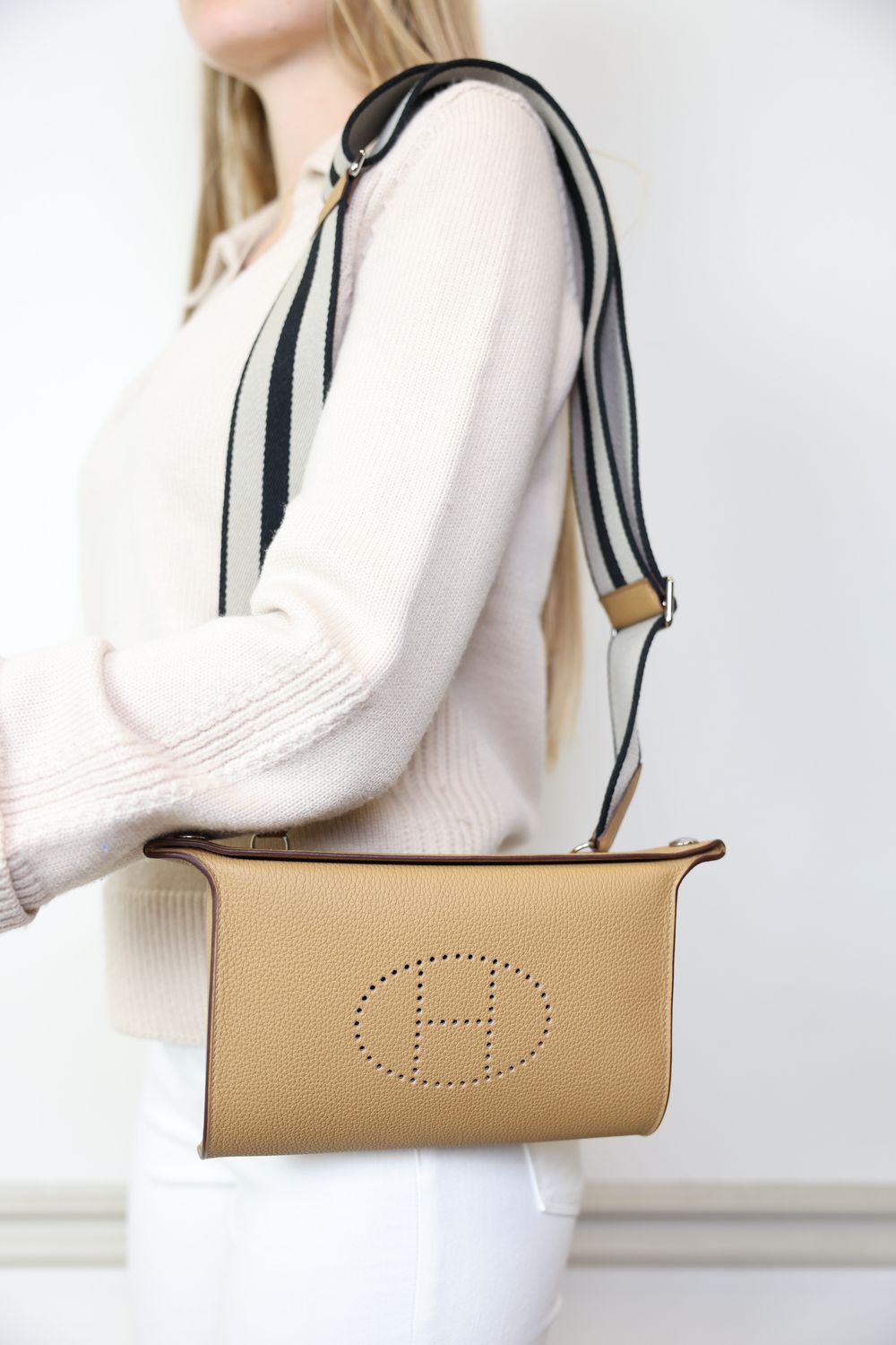 Hermes Videpoches, Street Style Crossbody Bag Small, Biscuit