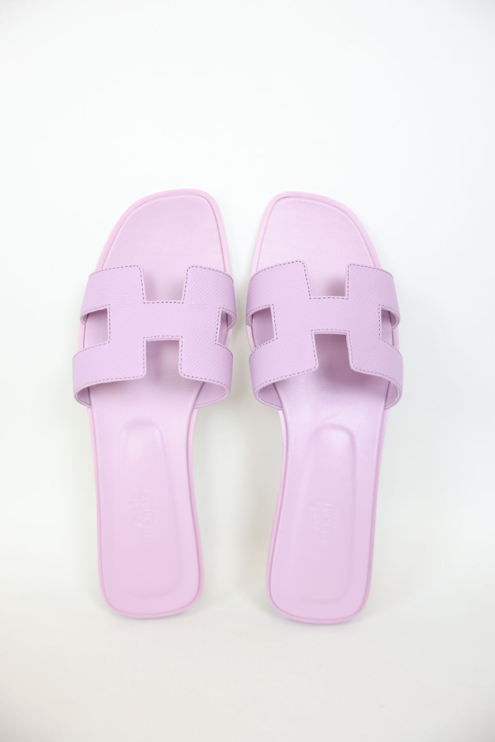Hermes Shoes, Oran Sandals Size 38.5, Lavender Epsom, Preowned in Box WA001
