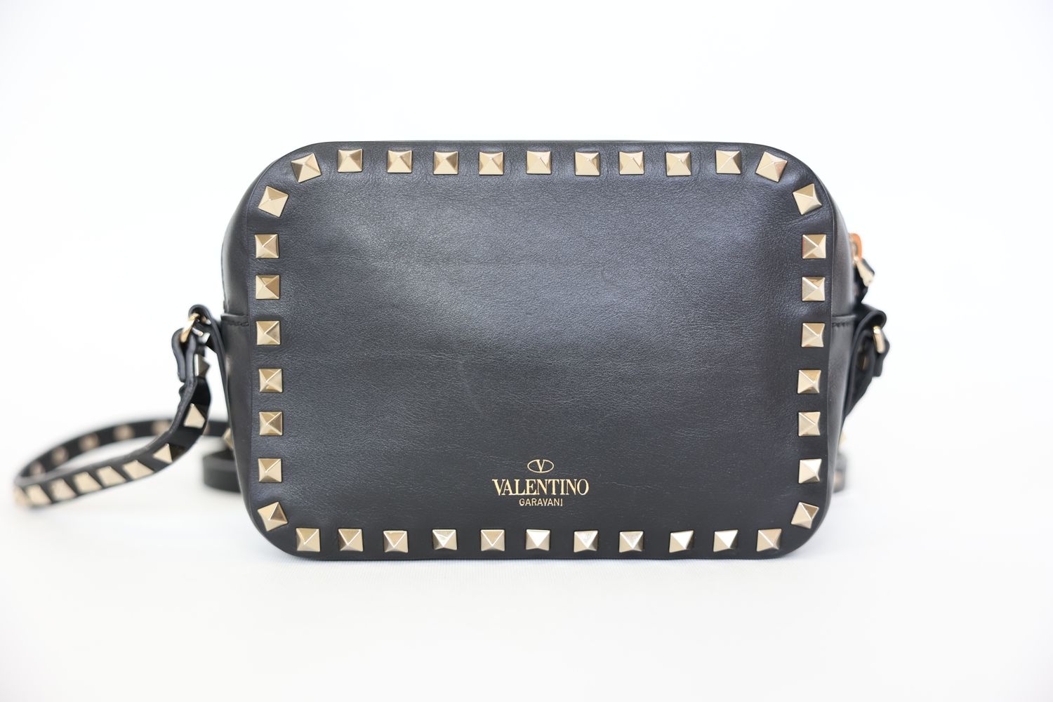 Valentino Garavani Rockstud Crossbody Bag Small, Black Leather with Silver Hardware, Preowned in Dustbag WA001