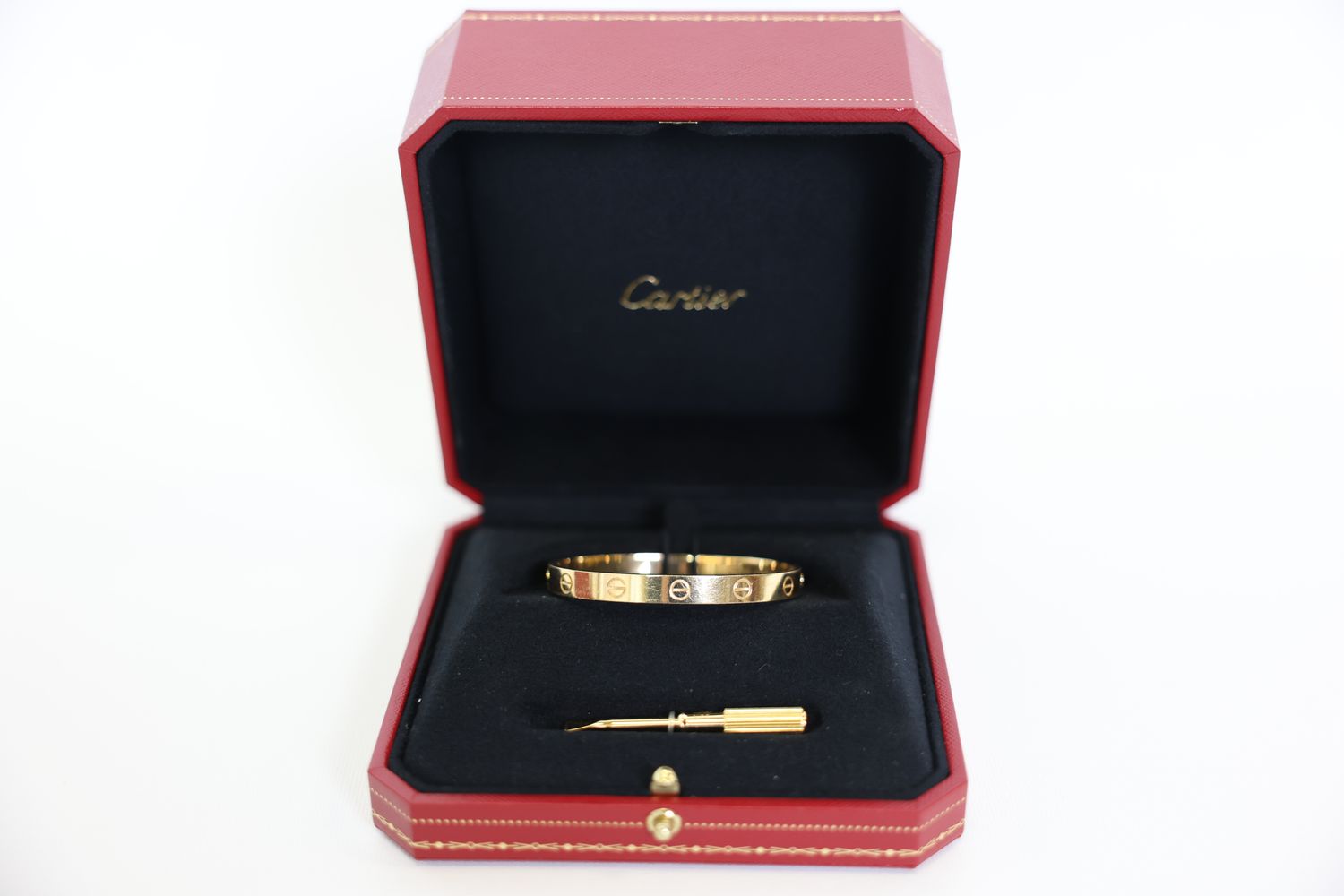 Cartier Love Bracelet 16 cm, 18K Yellow Gold, Preowned in Box WA001
