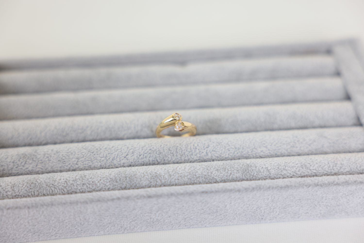 Cartier Deux Tetes Croisses Double Heart Ring Size 53, 18K Gold with Diamonds, Preowned WA001