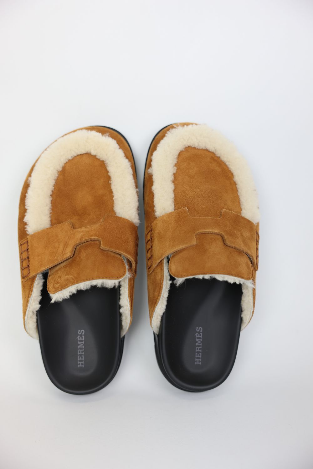Hermes Shoes, Go Mules Size 36, Tan Suede Goatskin and Ecru Shearling Lining, New in Box WA001
