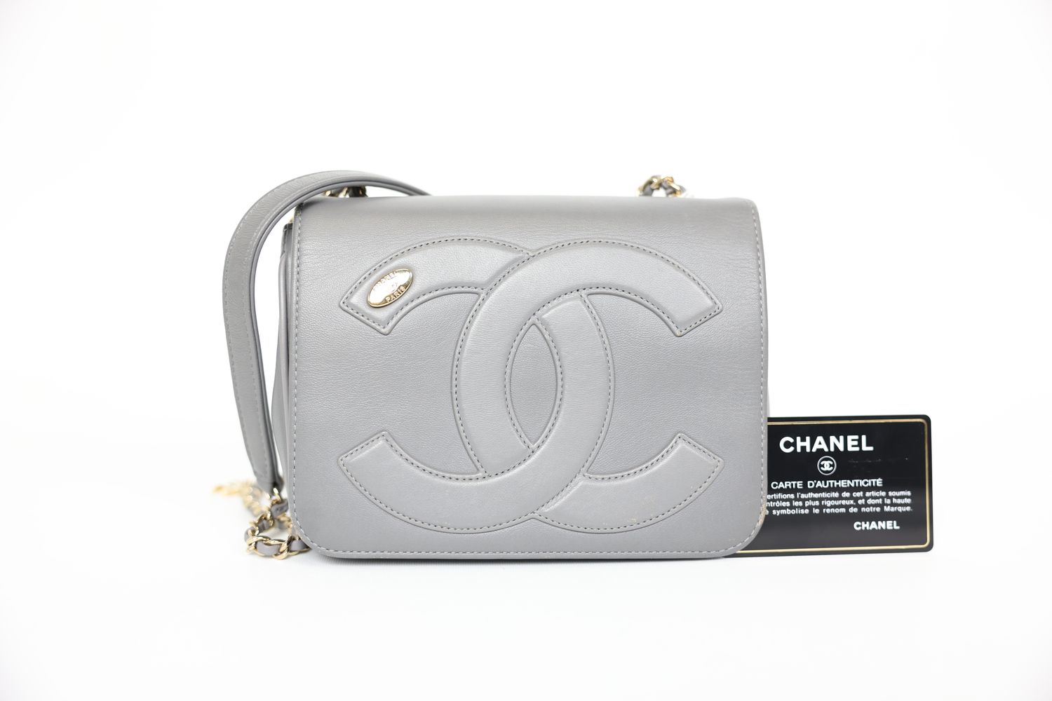 Chanel CC Mania Flap Bag, Grey Lambskin with Gold Hardware, Preowned No Dustbag WA001