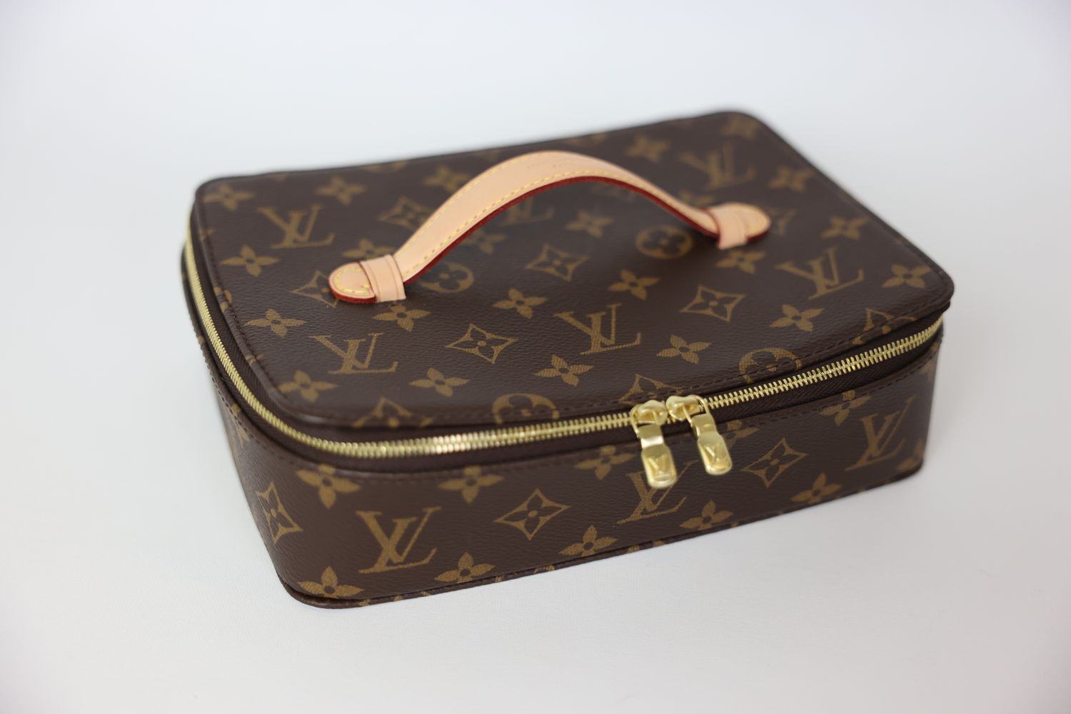 Louis Vuitton Nice Jewelry Accessory Case, Monogram Coated Canvas and Cowhide-Leather Trim with Gold Hardware, New in Dustbag WA001