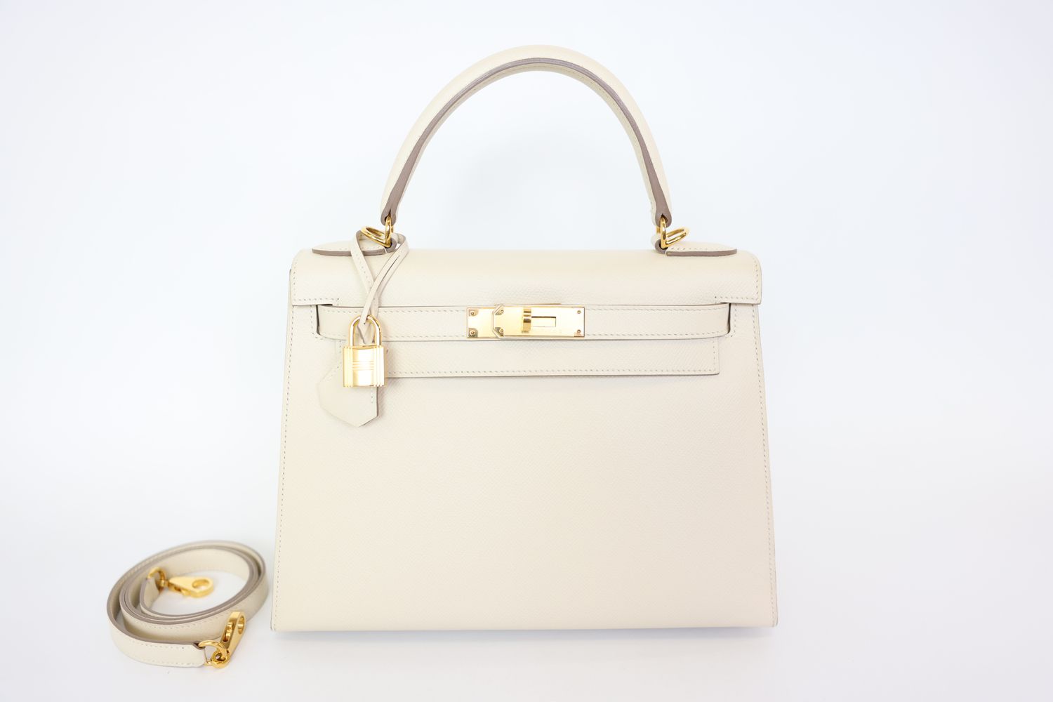 Hermes Kelly II Sellier 28, Chalk Craie Epsom with Gold Hardware, D 2019, Preowned in Box WA001