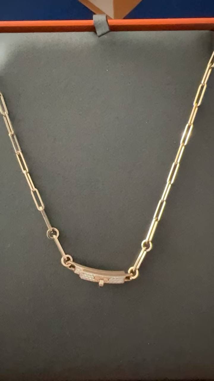 Hermes Necklace, New In Box CA001