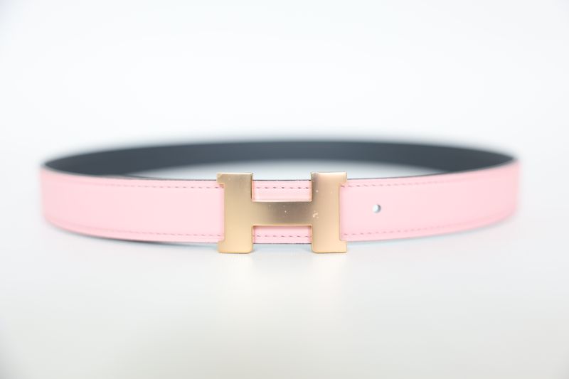 Hermes Mini Constance Belt Buckle and Reversible Leather Strap 24 mm, Rose Sakura and Gris Misty Swift and Epsom with Gold Hardware, Size 70 New in Box WA001