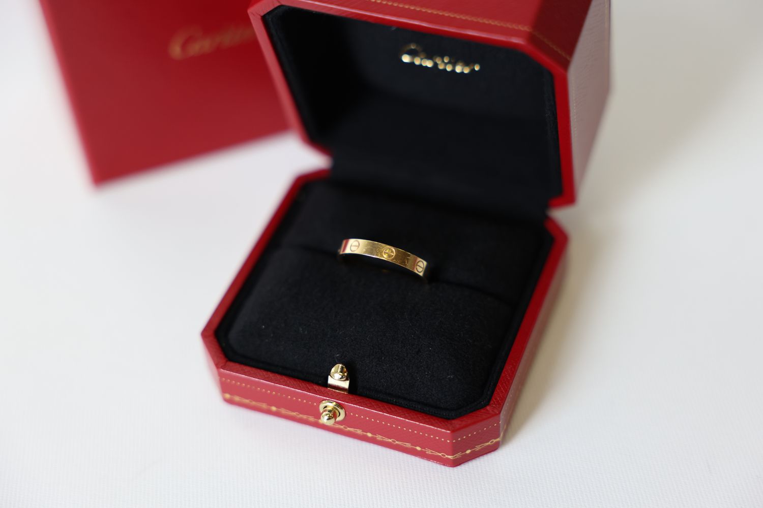 Cartier Love Wedding Band Men’s Size 64, 18K Yellow Gold, Preowned in Box WA001