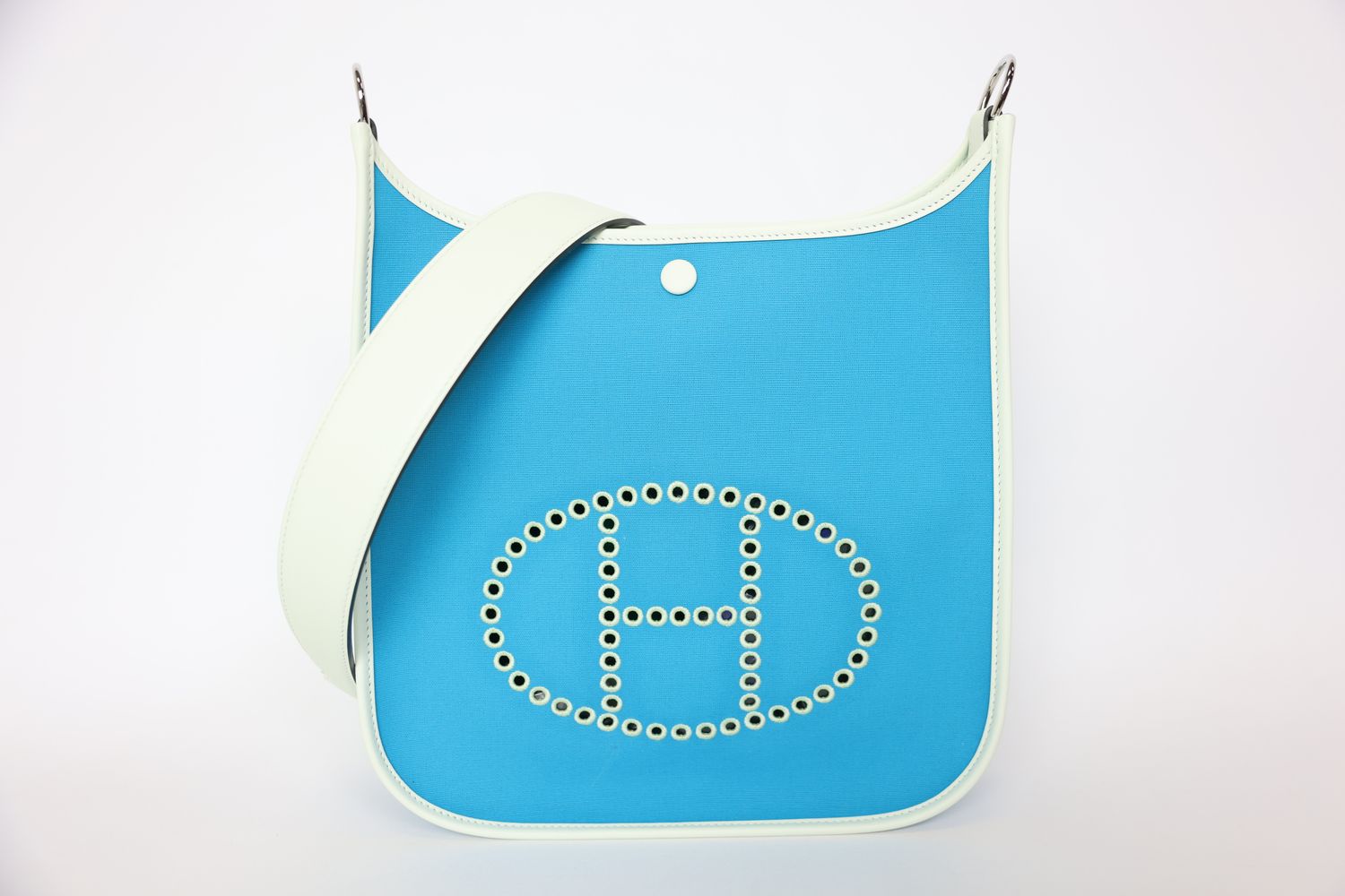 Hermes Neo Evelyne Bag 29, Bleu Azteque/Menthe/Vert Fizz  Aztec Blue/Mint/Fizz Green Officier Canvas and Swift Calfskin with Palladium Hardware, W 2024, New in Box WA001