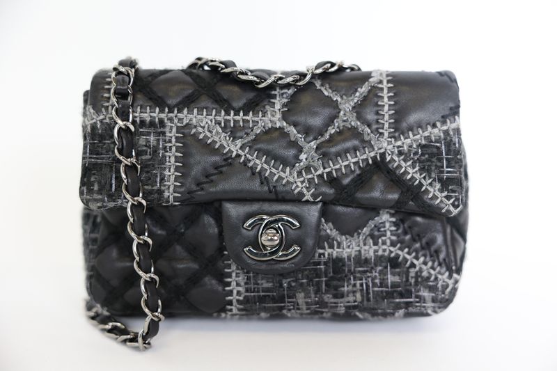 Chanel Patchwork Flap Bag Mini, Black Grey Tweed and Lambskin with Silver Hardware, Preowned No Dustbag WA001