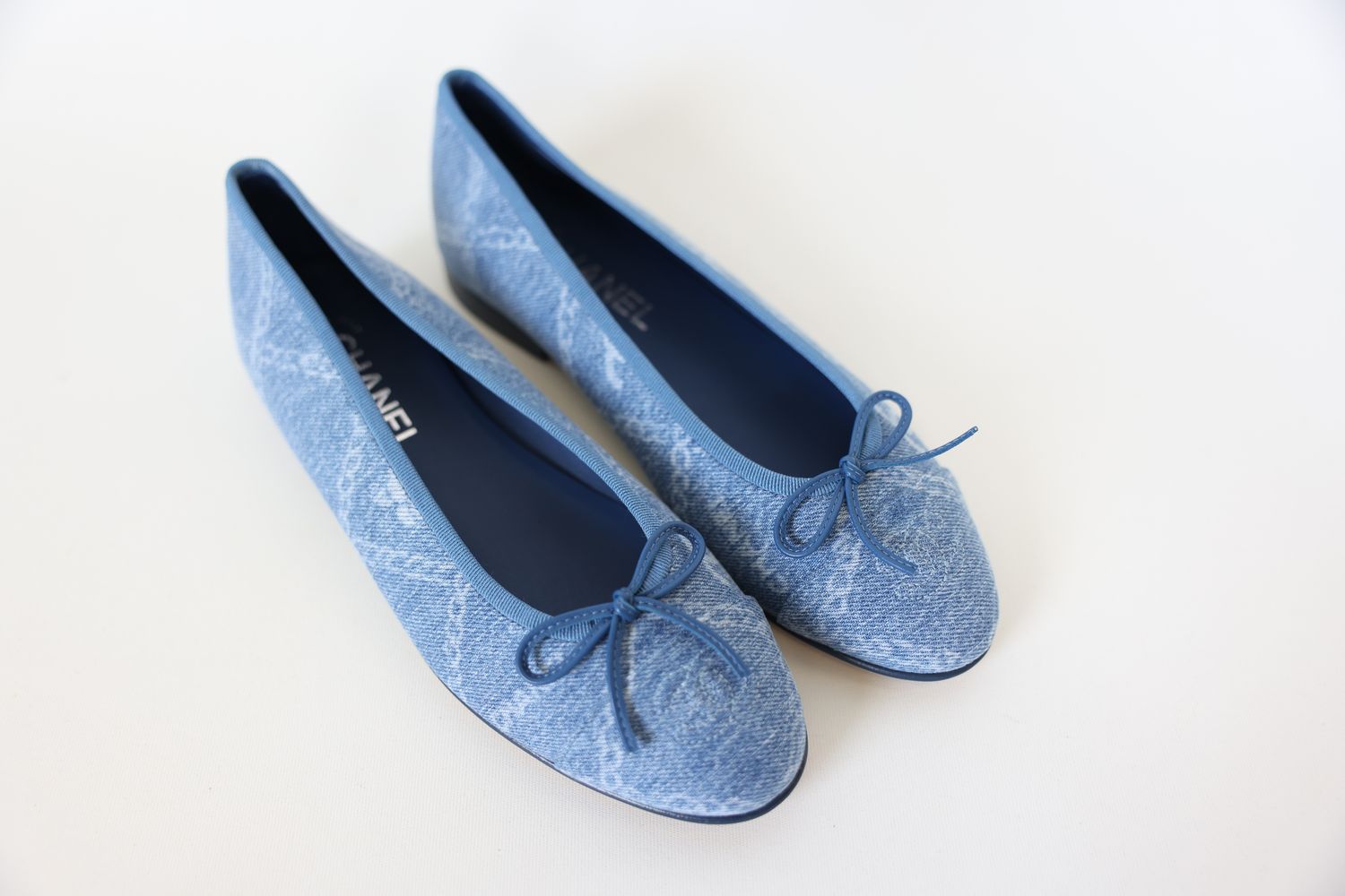 Chanel Shoes, Ballet Flats Size 38, 23A Blue and White Printed Denim, New in Box WA001