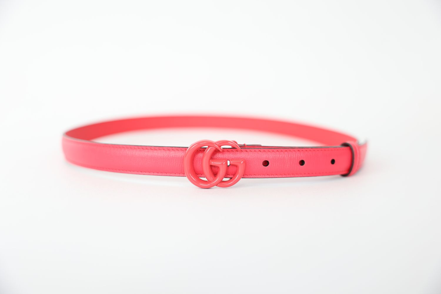 Gucci GG Marmont Thin Belt, Bright Pink Leather, Size 80 Preowned in Box WA001
