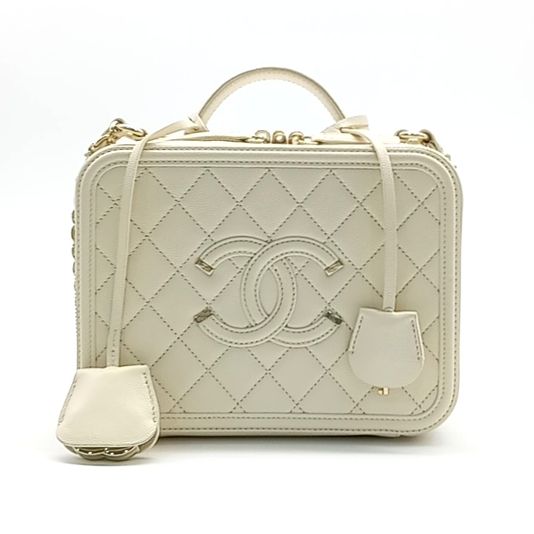 Chanel Quilted CC Filigree Vanity Case Beige Caviar Gold Hardware, Preowned in Box GA001P
