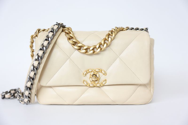 Chanel 19 Small, Beige Goatskin with Mixed Hardware, Preowned in Box WA001