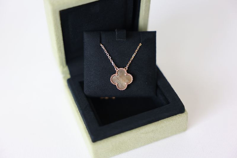 Van Cleef and Arpels Vintage Alhambra Pendant, 18K Rose Gold and Gray Mother-of-Pearl, Preowned in Box WA001