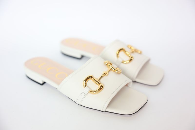Gucci Shoes, Horsebit Slides Size 37.5, Bone Leather with Gold Hardware, New in Box WA001