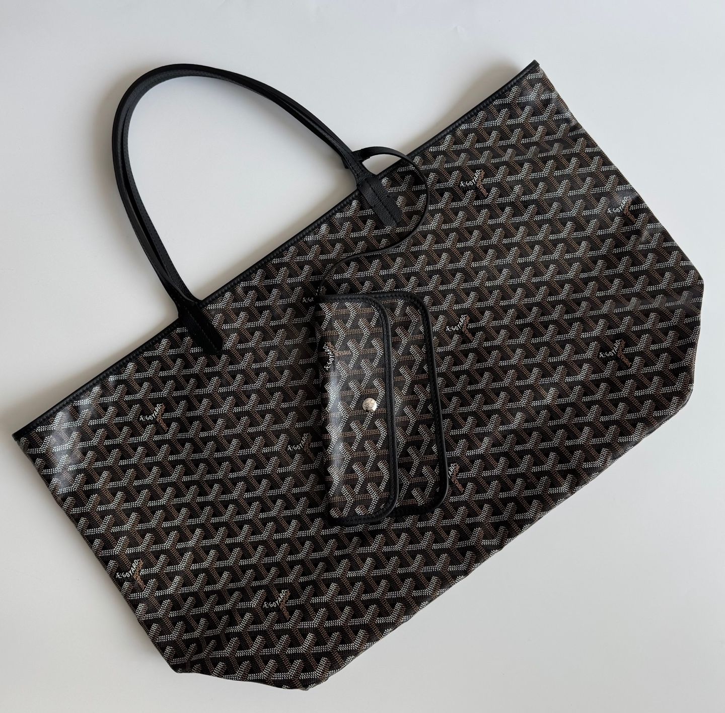 Goyard Saint Louis GM, Black, Preowned in Dustbag GA001P