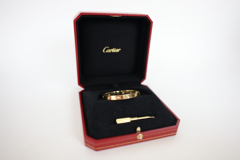 Cartier LOVE Bracelet Classic Mode Size 15, 18k Yellow Gold with 10 Diamonds, Preowned in Box WA001