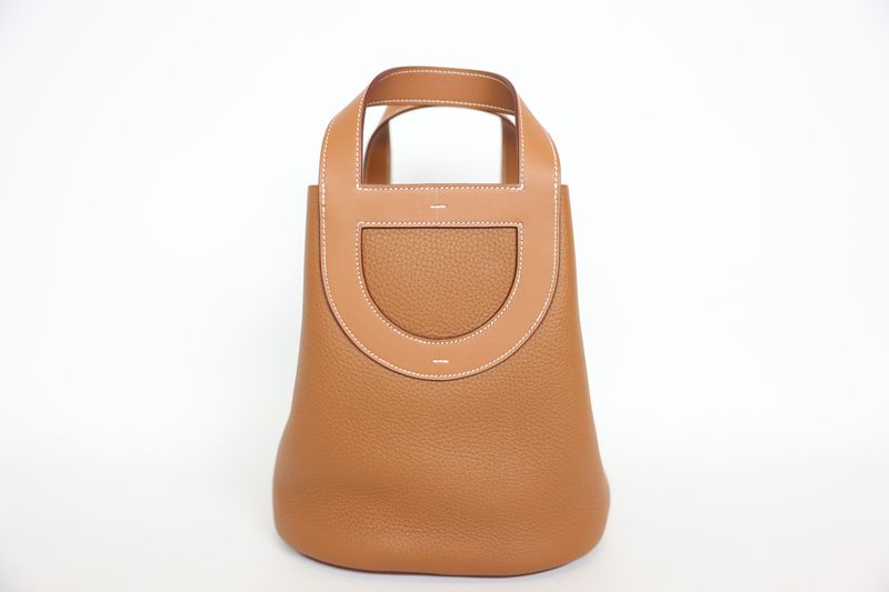 Hermes In-the-Loop 23, Gold Taurillon Clemence &amp; Swift Calfskin with Gold Hardware, B 2023 Stamp, New in Box WA001