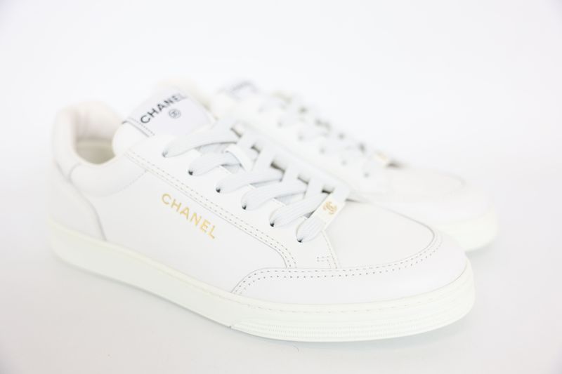Chanel Shoes, Sneakers Size 42, 23A White Calfskin,  Preowned in Box WA001