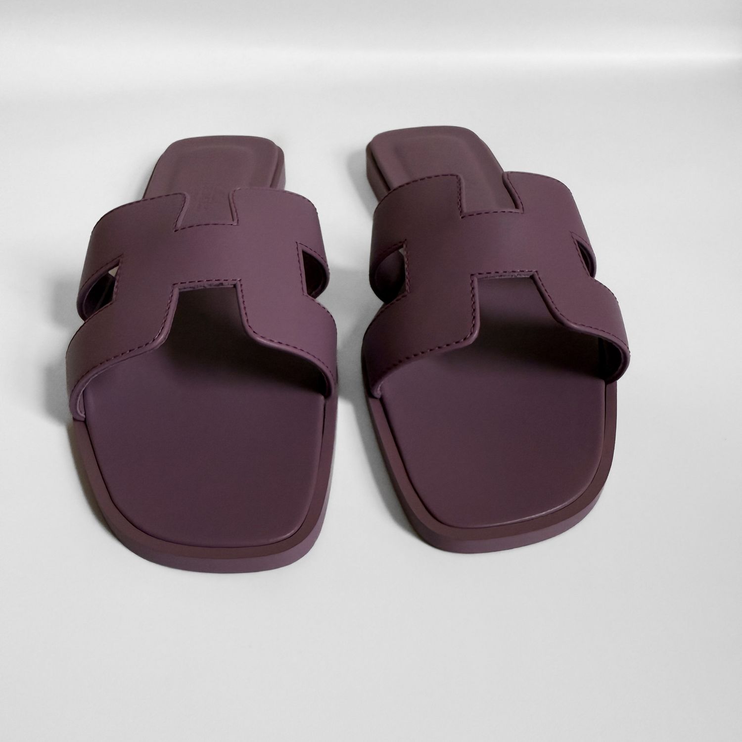 HERMÈS グレージュ38 Izmir sandal | Hermès USA