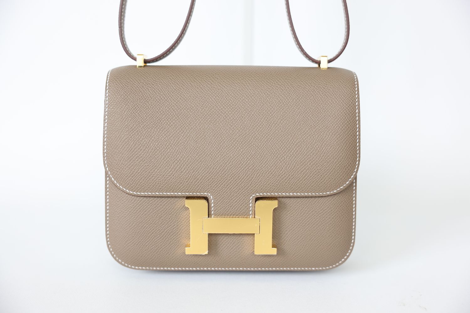Hermes Constance Size 18cm, Etoupe Epsom Calfskin with Gold Hardware, K 2024 Stamp, New in Box WA001