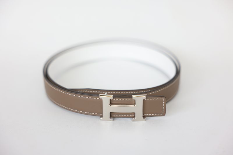 Hermes Mini Constance Belt Buckle Size 95, Etoupe/Blanc Reversible Leather with Palladium Hardware, New in Box WA001