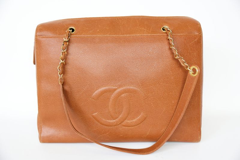 Chanel Vintage CC Shoulder Bag Large, Brown Caviar with Gold Hardware, Preowned no Dustbag WA001