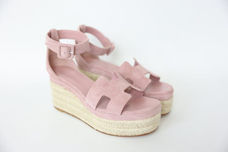 Hermes Elda Espadrille Sandal, Rose Aquarelle Goatskin with Natural Rope Trim, Size 38, New in Box WA001