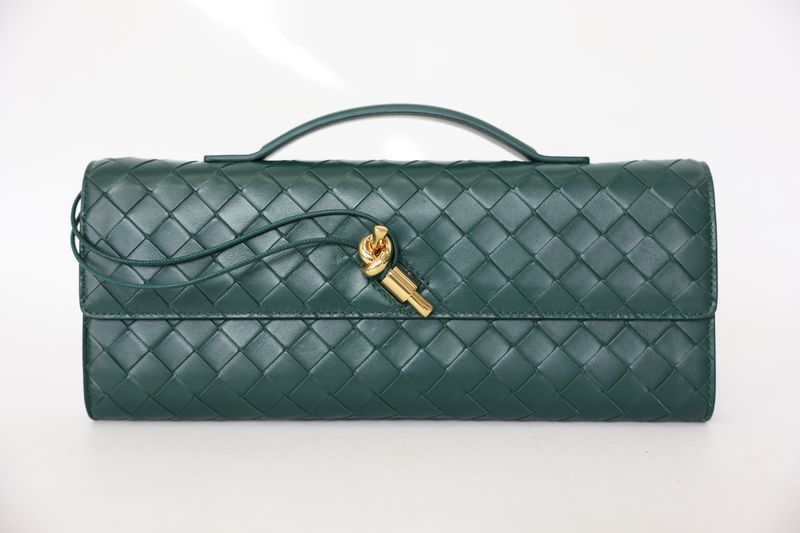 Bottega Veneta Andiamo Clutch, Emerald Green Intrecciato Leather with Gold Hardware, New in Box WA001
