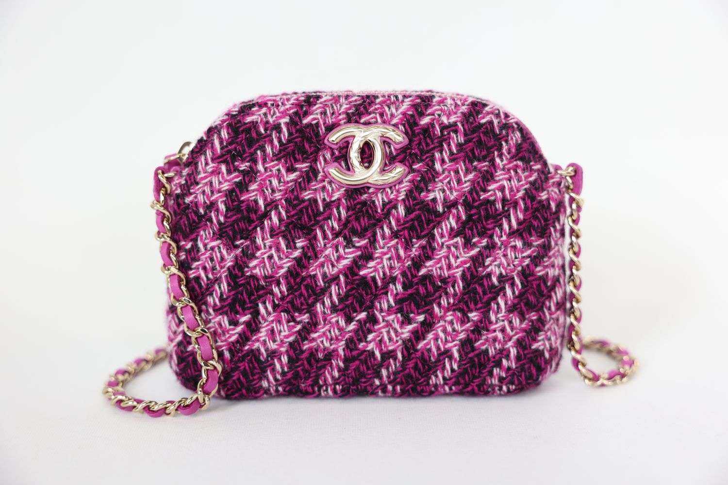 Chanel Clutch on Chain, 24K Purple Houndstooth Tweed with Gold Hardware, New in Box WA001