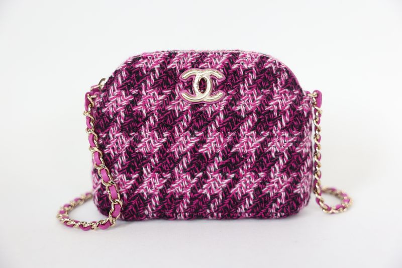 Chanel Clutch on Chain, 24K Purple Houndstooth Tweed with Gold Hardware, New in Box WA001
