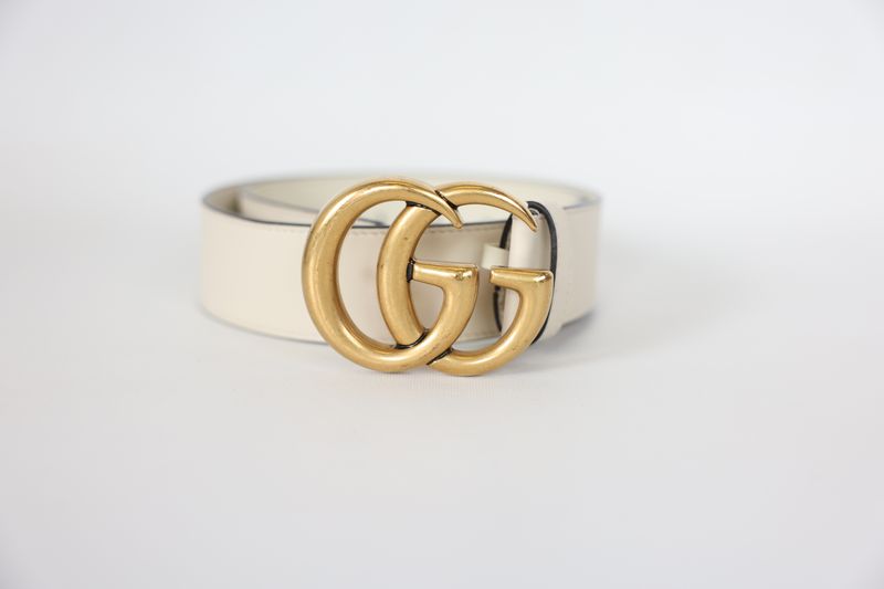 Gucci GG Marmont Belt, White Leather with Gold Hardware, Size 75, Preowned in Dustbag WA001