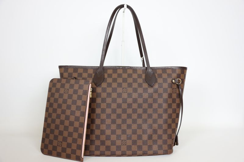 Louis Vuitton Neverfull MM Tote, Damier Ebene Canvas with Gold Hardware, Preowned No Dustbag WA001