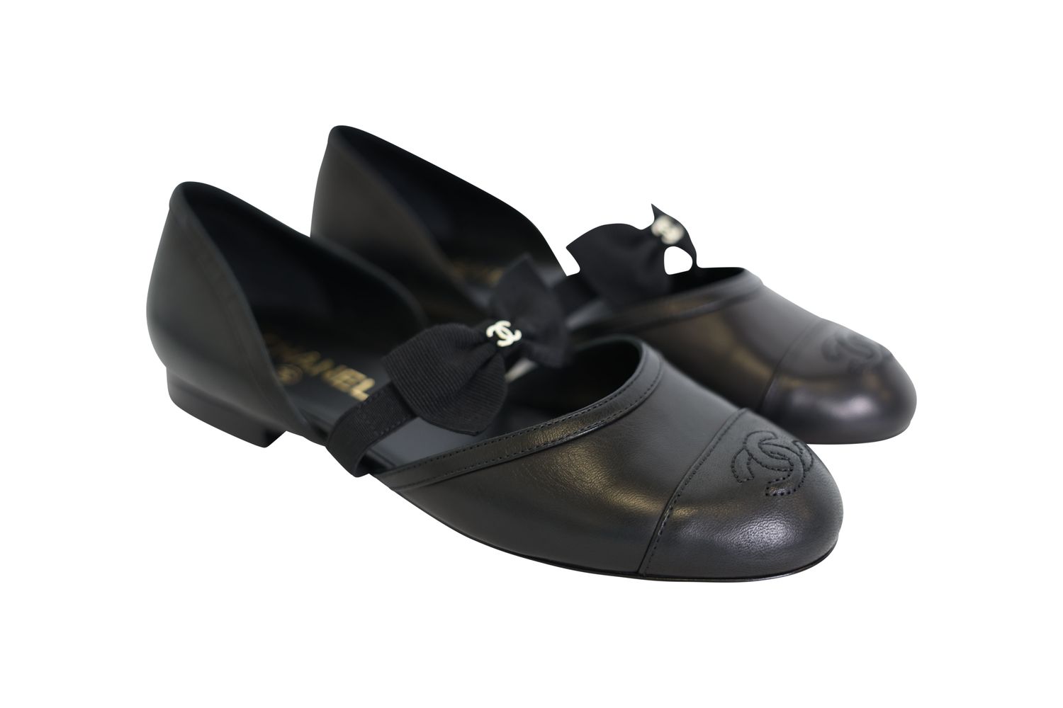 Chanel Ballet Flats, Black Leather, Size 37, New in Dustbag WA001