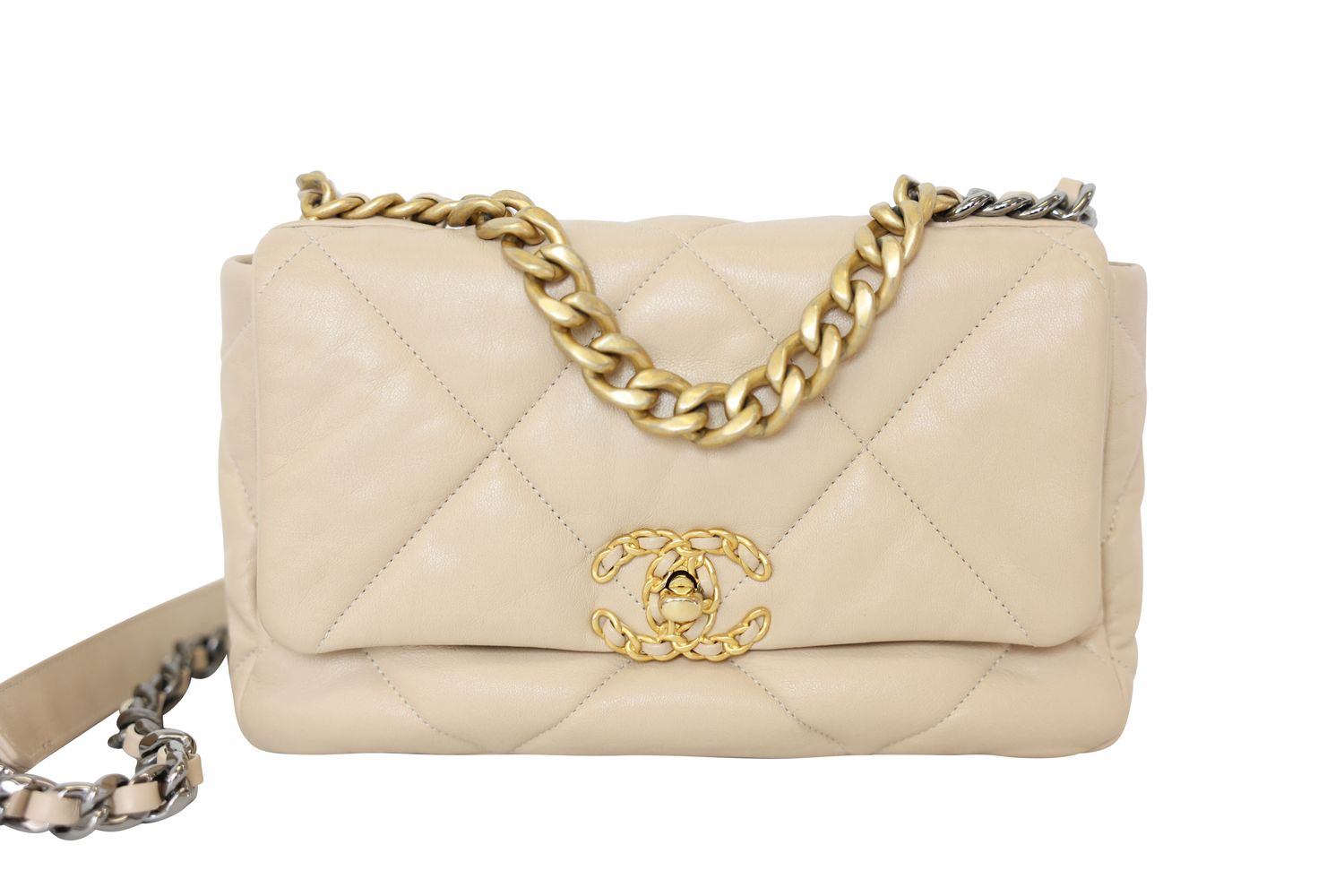 Chanel 19 Small, Light Beige Goatskin with Mixed Hardware, Preowned in Box WA001