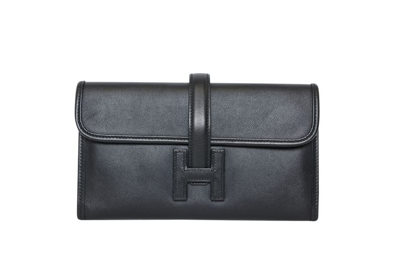 Hermes Jige Duo Clutch, Black Swift Leather and Palladium Hardware, C 2018 Stamp, Preowned in Box WA001