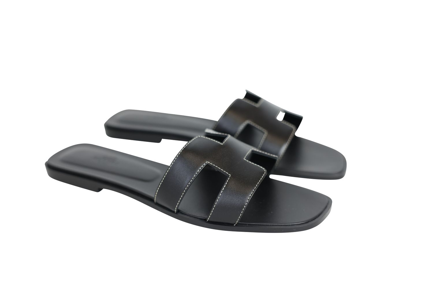 Hermes Oran Sandals, Noir Black Smooth Calfskin, Size 42, New in Box WA001