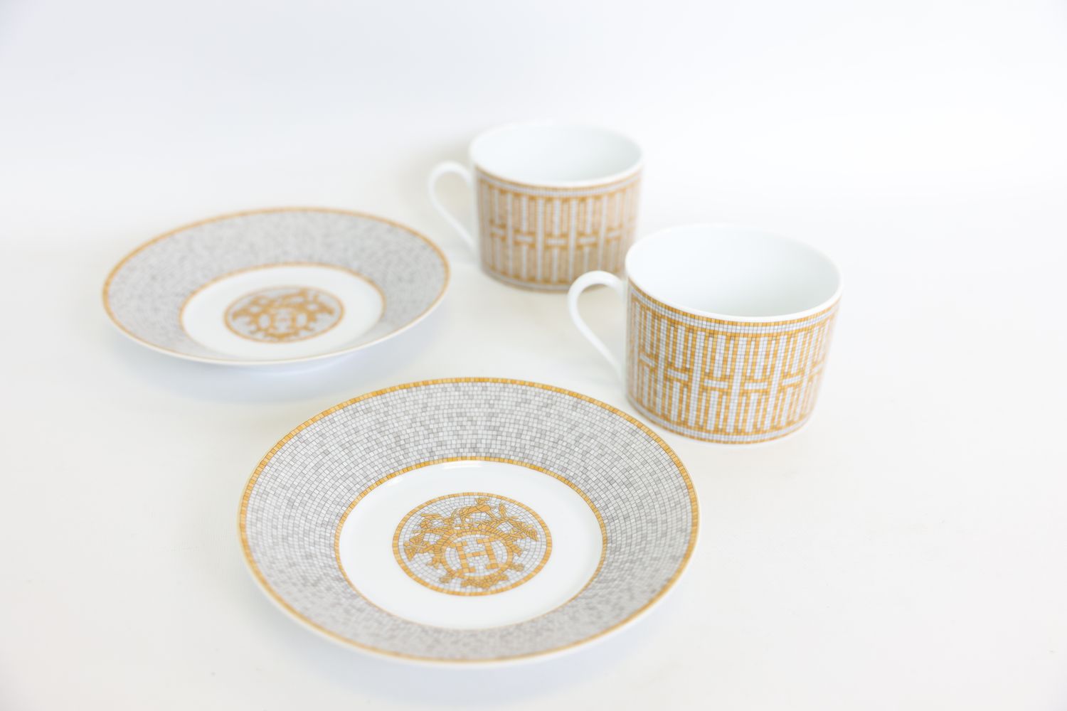Hermes Mosaique au 24 Gold Breakfast Cup and Saucer Set, White Porcelain with Ochre, Gray and Gold Pattern, New in Box WA001